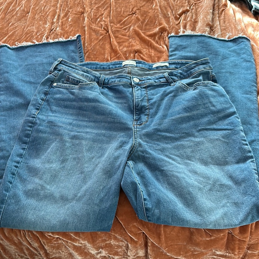 Wonderly high rise flare jeans size 20